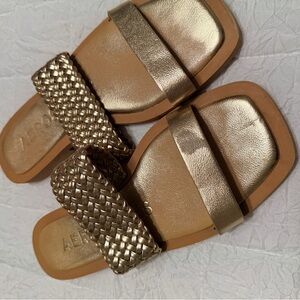 AEROSOLES Metallic Gold Women's Sandals